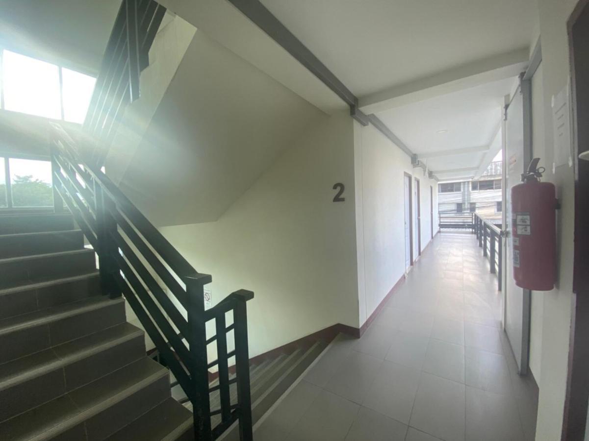 Oyo 1135 Triple A Residence شيانغ ماي المظهر الخارجي الصورة
