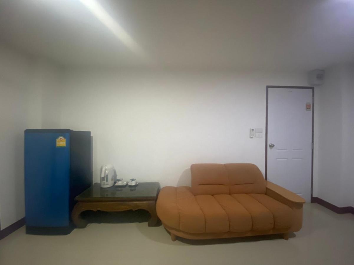 Oyo 1135 Triple A Residence شيانغ ماي المظهر الخارجي الصورة