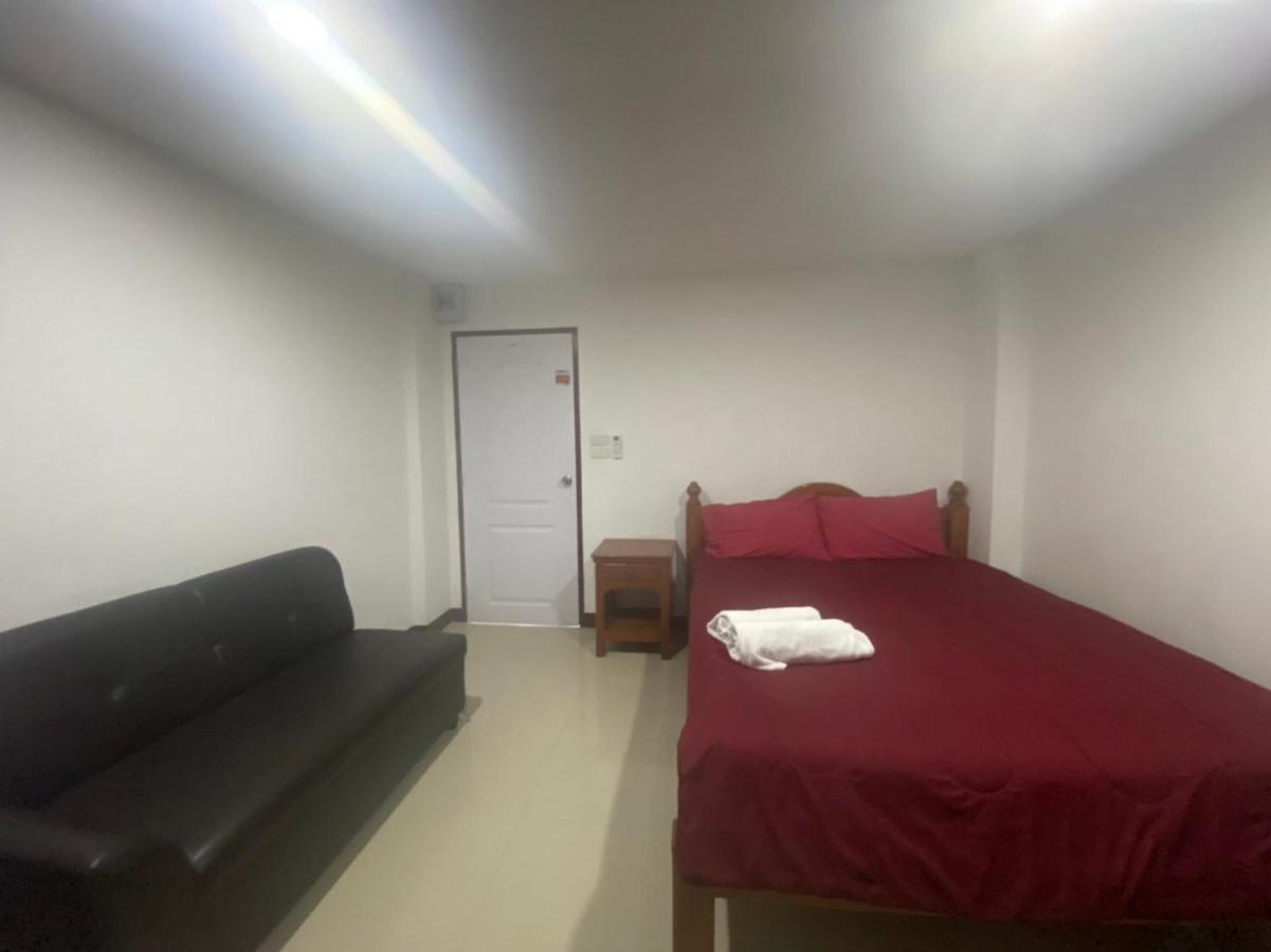 Oyo 1135 Triple A Residence شيانغ ماي المظهر الخارجي الصورة