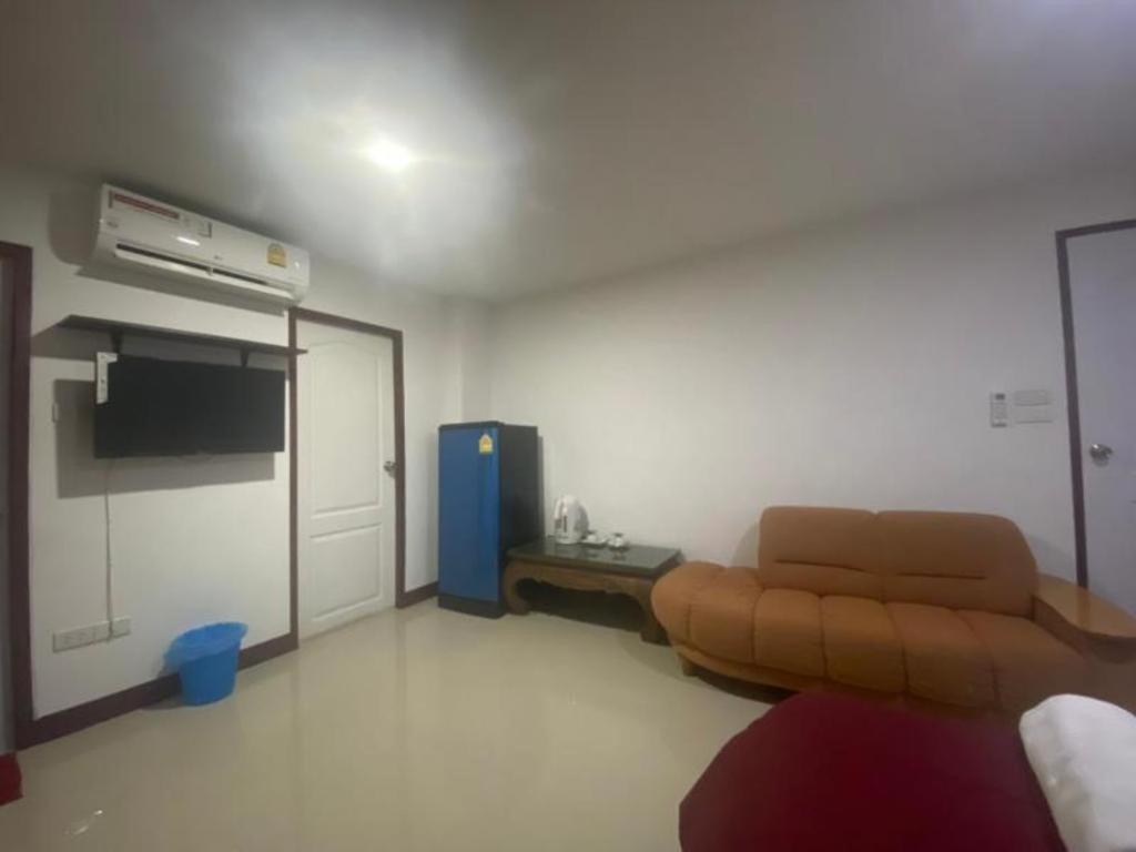 Oyo 1135 Triple A Residence شيانغ ماي المظهر الخارجي الصورة