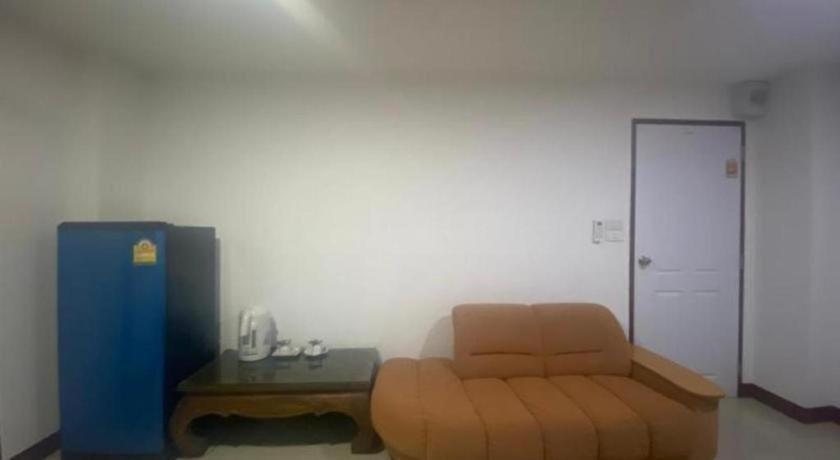 Oyo 1135 Triple A Residence شيانغ ماي المظهر الخارجي الصورة
